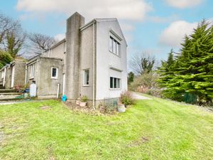 Photo 32- click for photo gallery